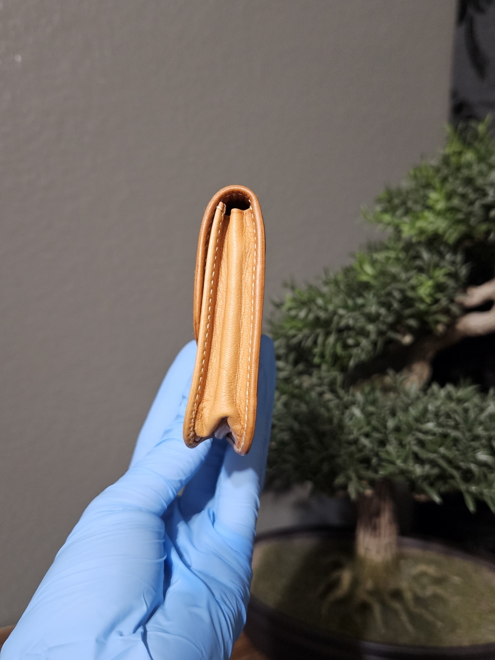 Authentic Gucci Vintage Leather Canvas Wallet - Picture 6 of 14